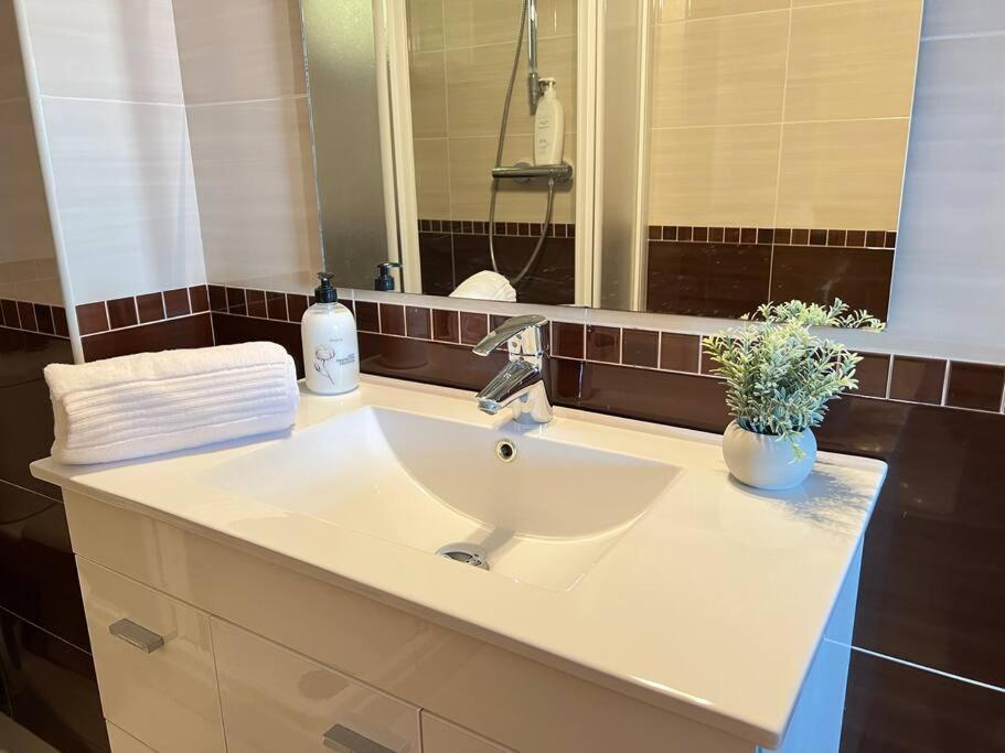 Apartamento Bajondillo Holidays *